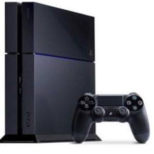PlayStation 4 and controllers